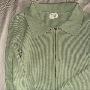 Green Zip-Up Ribbed Sweatshirt